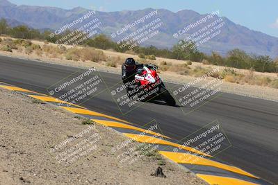 media/Oct-08-2022-SoCal Trackdays (Sat) [[1fc3beec89]]/Turn 7 Inside (145pm)/